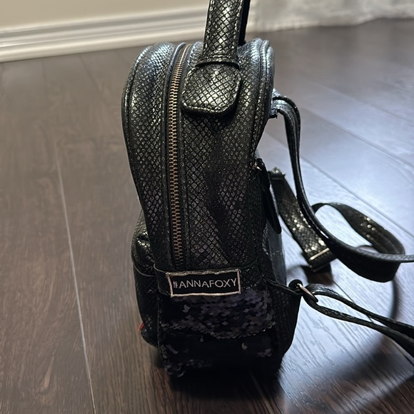 AnnaFoxy backpack - Picture 4 of 8